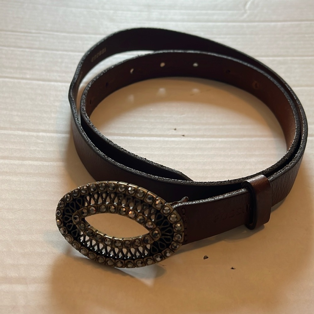 Fossil- leather belt-small-Brown-jewel bling oval buckle 3/4” wide.